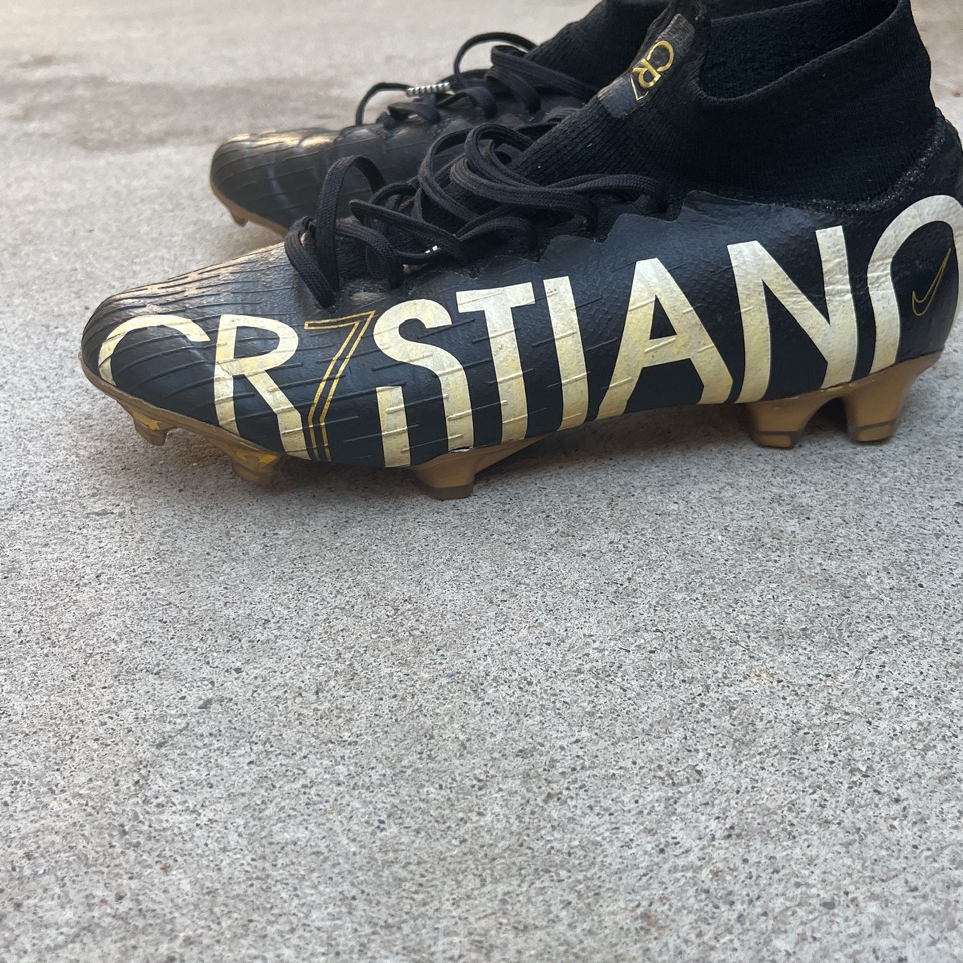 RARE* Cristiano Ronaldo Cleats Size 8 Pair 261/2019 (No Insoles)
