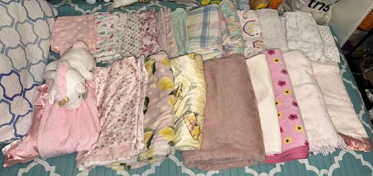 Baby Girl Blankets / Colchas De Niña 