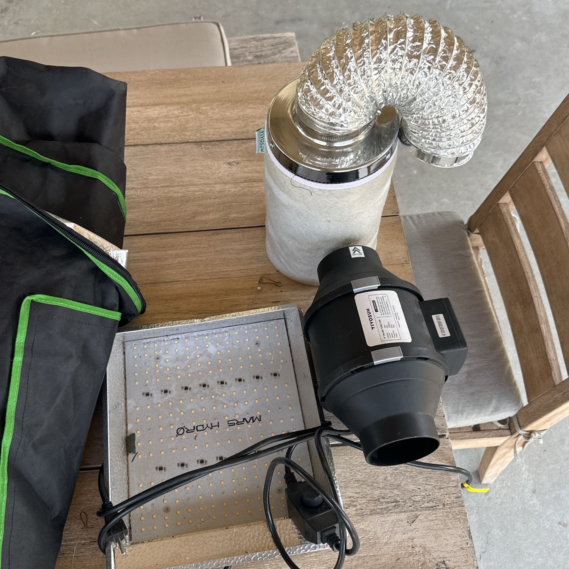 Amagabeli Grow Tent With Light, Filter, And A Tube Fan.