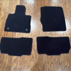 Floor mats 2021 Ford Explorer ST