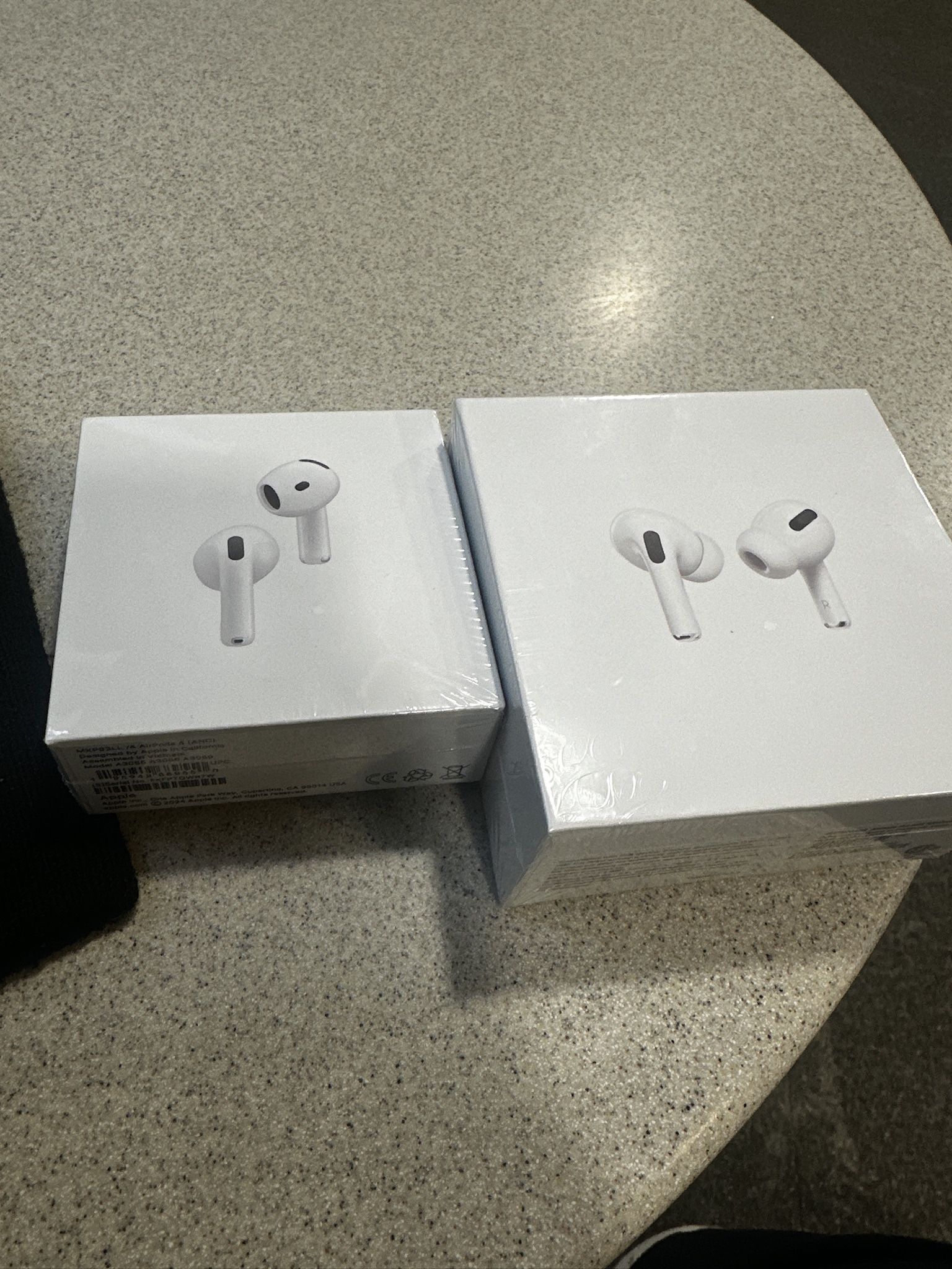 AirPods
