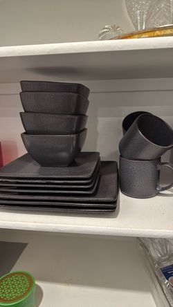 Black Matte Stoneware Dinnerware Set