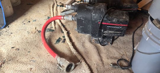 Grundfos Water Pump with Hose Attachments