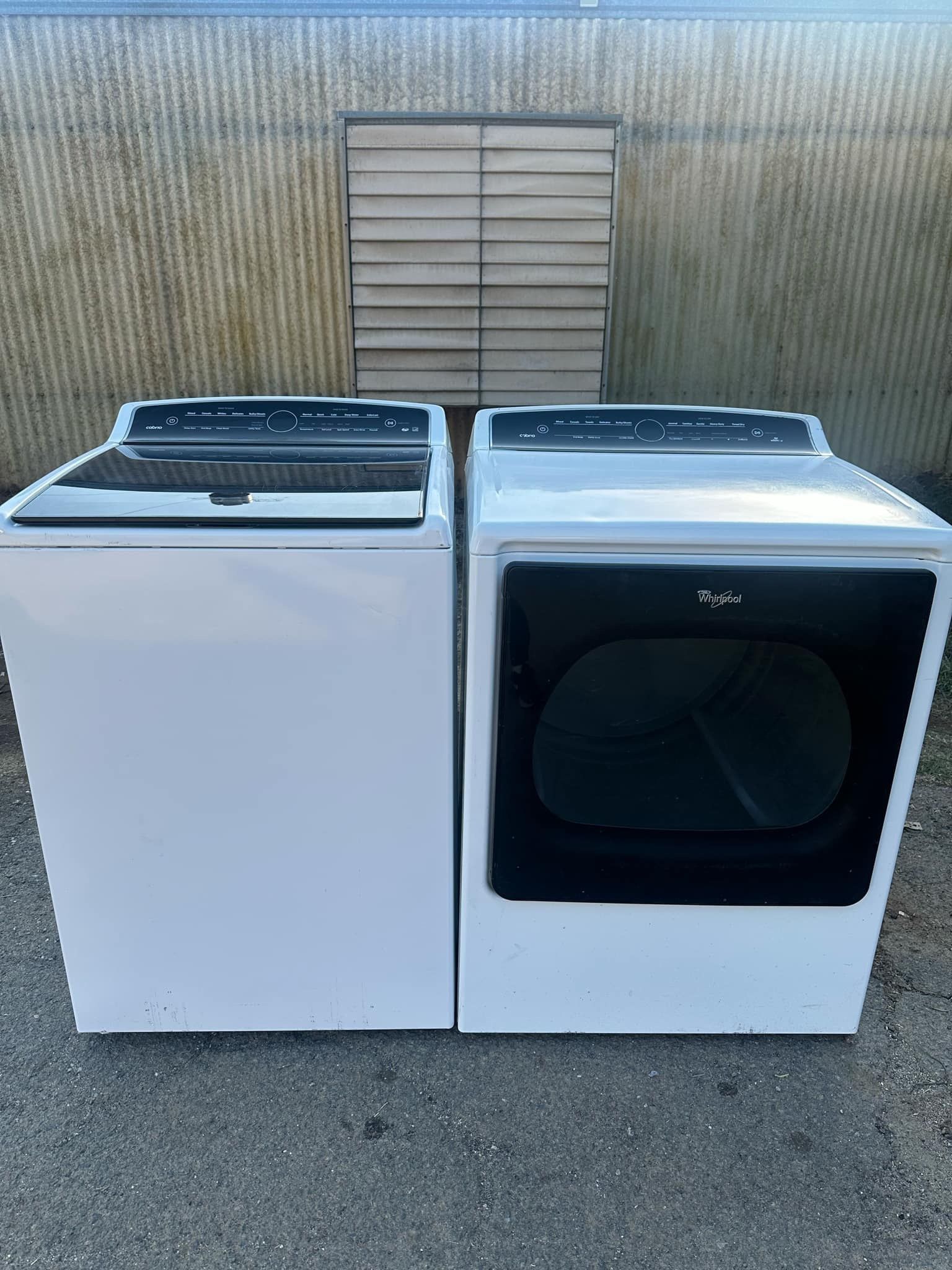 Whirlpool XL Washer And Gas Dryer 