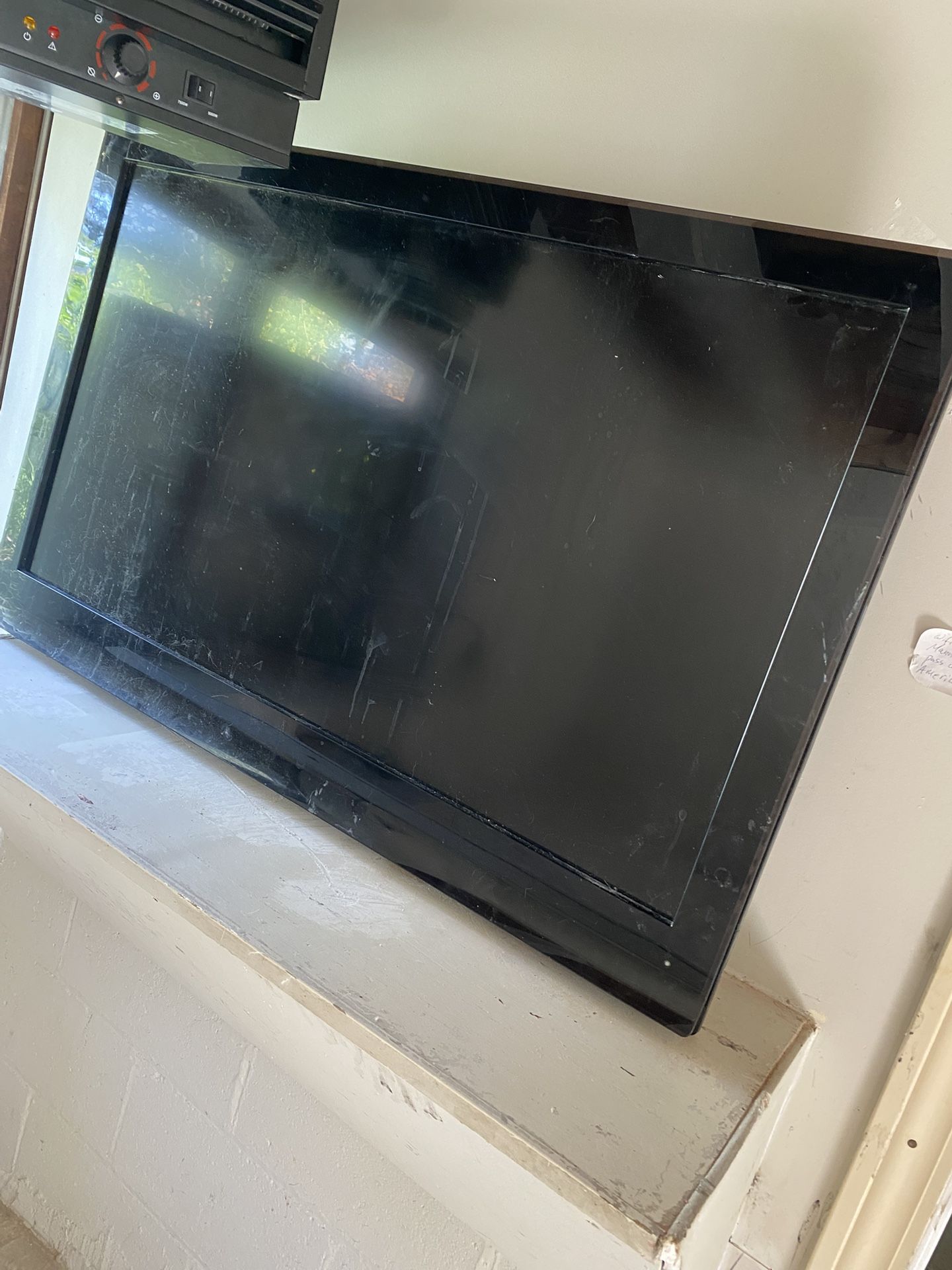 Huge Tv Screen