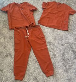 Women's Figs Scrubs XL