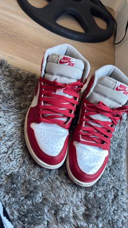 Low Jordan 1s: red ( Size uK 6.5) women 8
