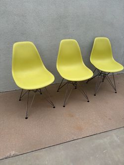 3 Eames Chairs