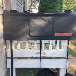 Yakima Gatekeeper Tailgate Bike Rack