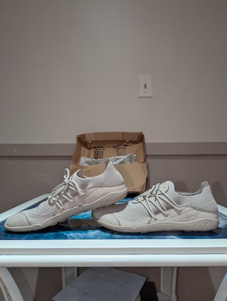 LONO Flow Shoe Size 40 (8-8.5 Mens)