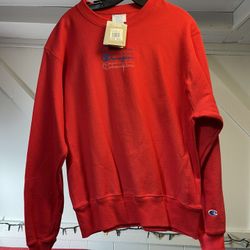 Champion Men’s Medium Sweatshirt