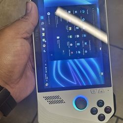 Rog Ally Extreme 1 Tb And 512 Micro SD 