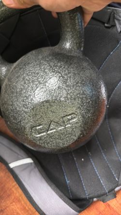 Cap 70lbs Kettlebell