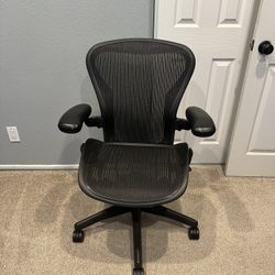 Herman Miller Aeron Chair Size B (Standard Size)