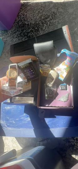 Vintage 90s Joe Camel Cash Collectible Lot - Zippo Lighter Boxed Watch Cards Pins