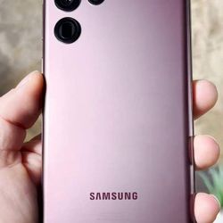 Samsung Galaxy S22 Ultra  , 256GB  , Unlocked   for all Company Carrier ,  Excellent Condition Like New 