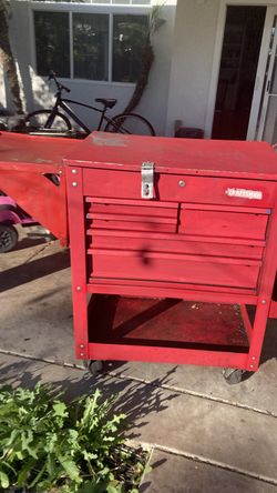 Tool cart no tools included all drawers, work rolls nicely