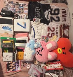 BTS KPOP MERCH