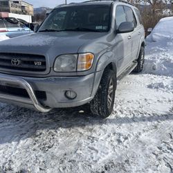 2004 Toyota sequoia v8 4x4