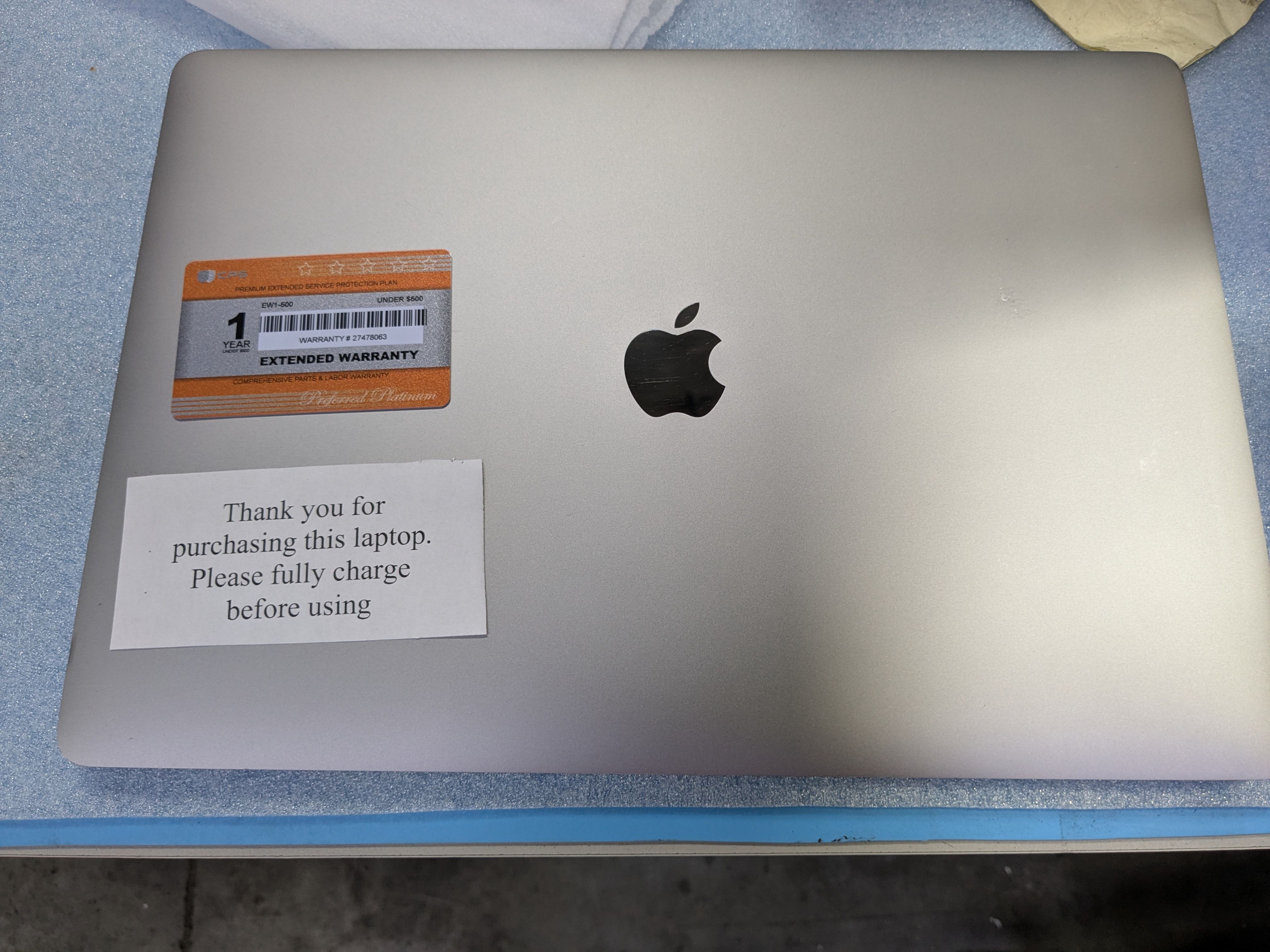 Apple 2019 MacBook Pro with 2.6 GHz Intel Core i7, 15-inches, 16GB RAM, 256GB SSD