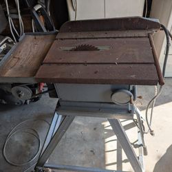 Table Saw (Doesn't Work)