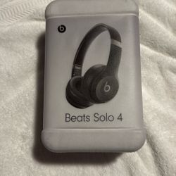 Beats Solo 4