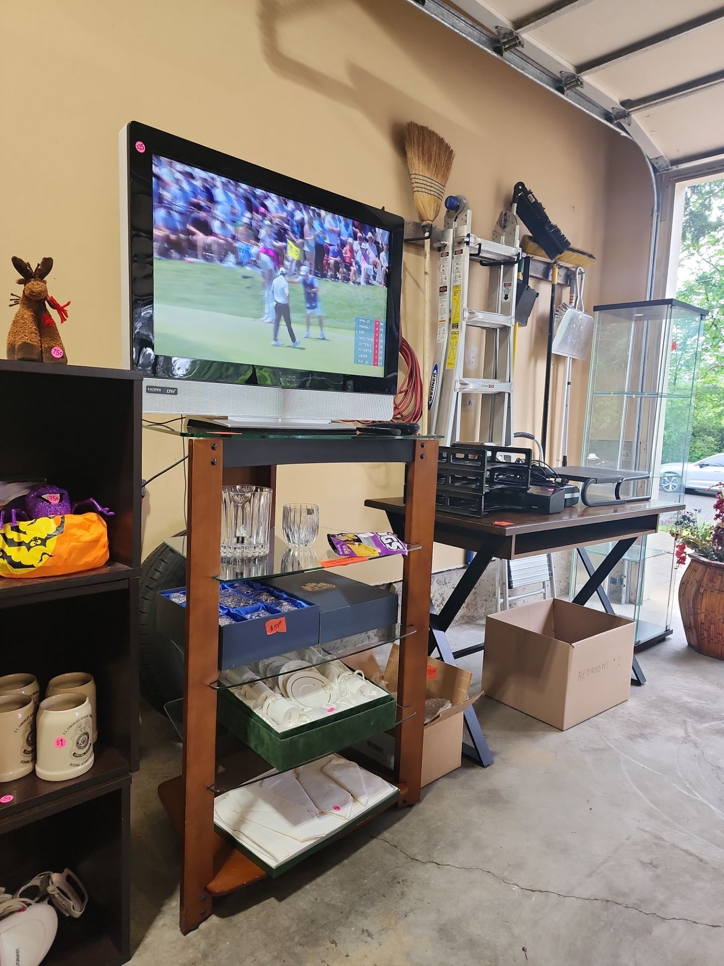 Tv stand, TV or desk