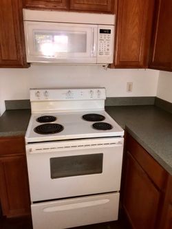 Frigidaire Electric Stove