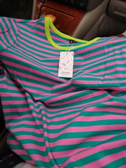 women's rounded collar tees