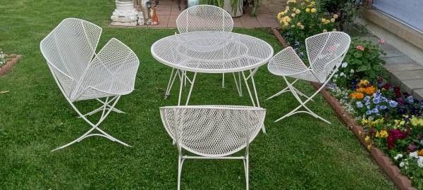 Salterini Table,Chairs and Bench Set Orange Slice Clamshell 5pc