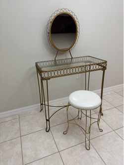 BRASS/GLASS VANITY