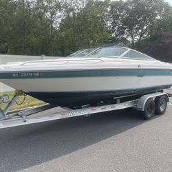 1993 Sea Ray 220 Overnighter, Trades ? 