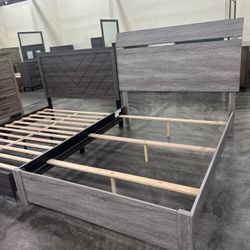 Rustic Wooden Grey Bedroom Set 4 Pcs 