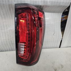 Right Tail Light Sierra 2019 2020 2021 2022 2023  