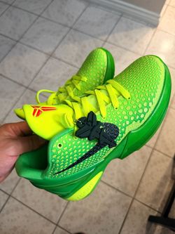 Kobe Bryant Grinches size 8