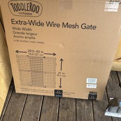 Wire mesh gate (new)    (Read ad before messaging)  