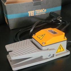 FOOT SWITCH FOR MEAT GRINDER OR MIXER 