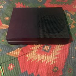 Xbox One S Purple Edition