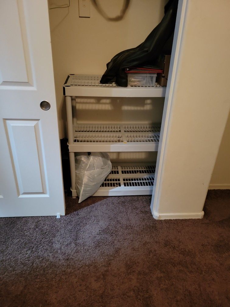 Closet Rack Rubbermaid