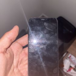 iPhone 11 Pro (Cracked Back) – Fully Works – Cheap