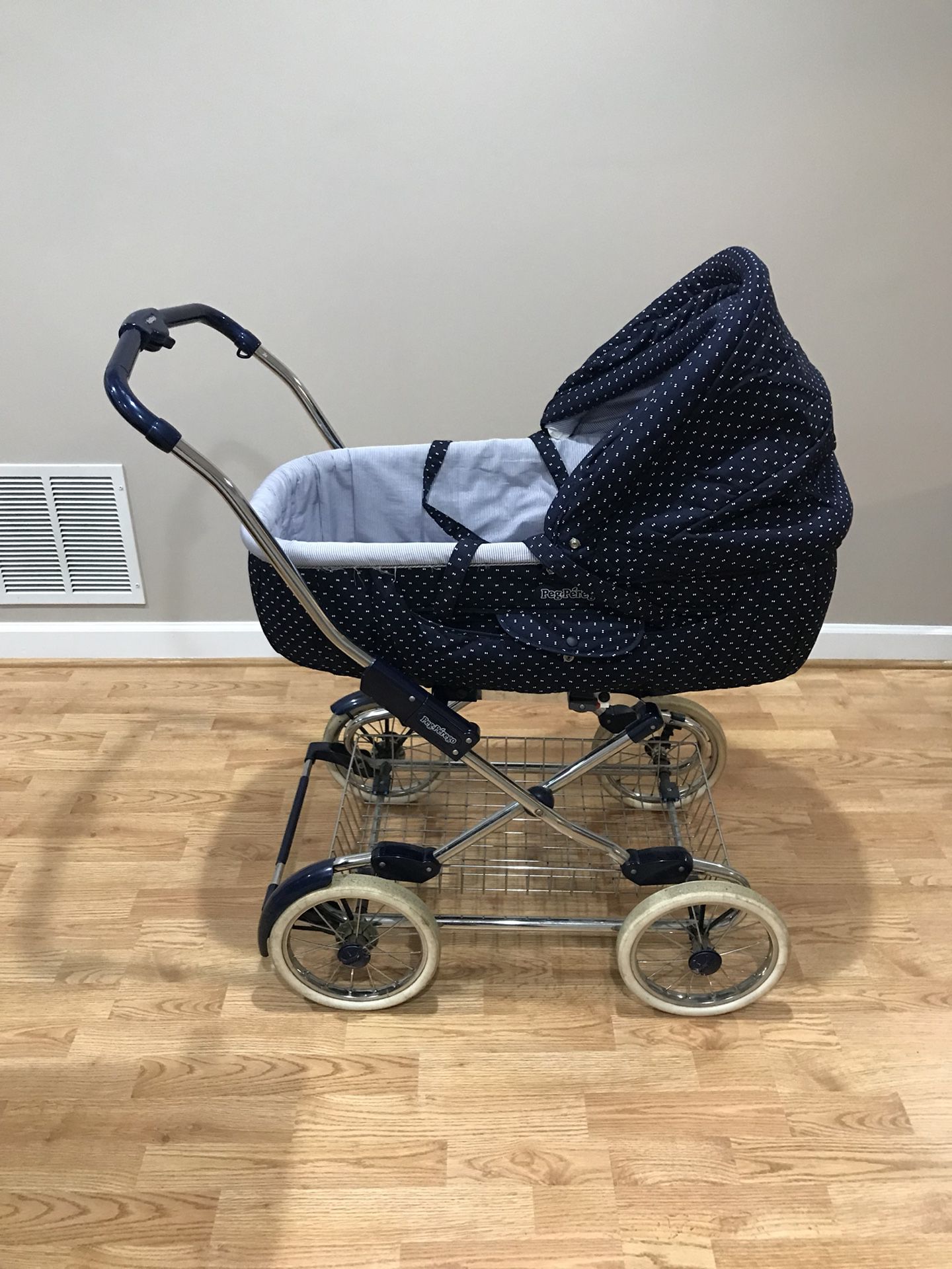 PegPerego baby carriage/bassinet, used, in good condition