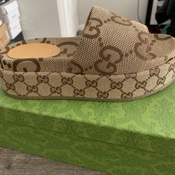 Gucci Slides 
