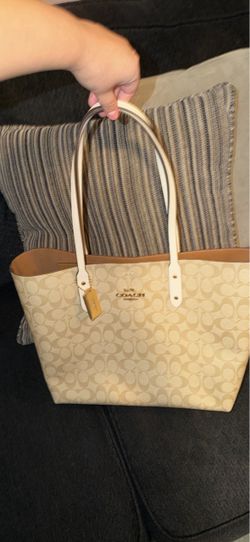 Coach Signature Tote Bag