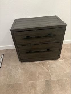 Dresser