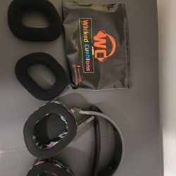 Corsair HS-80 MAX Wireless Gaming Headset 