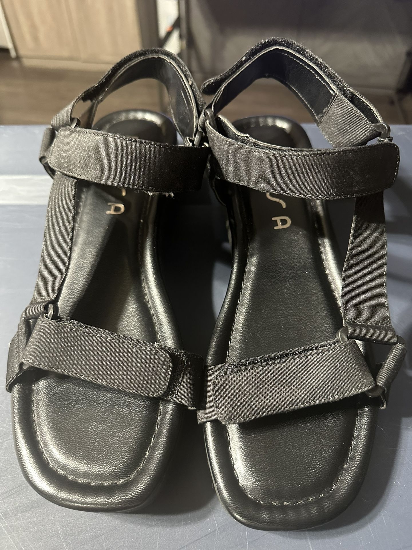 Black Sandals Size 9