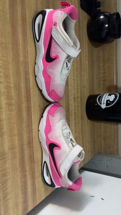 Girls Nike shoes