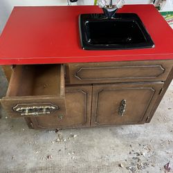 cabinet with sink 