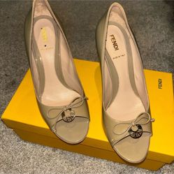 Fendi Heels Size 7 In A Half