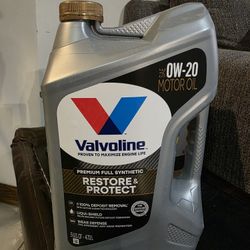 Valvoline  Premium Full Synthetic 0W-20 Motor Oil